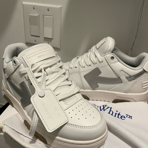 OFF WHITE OUT OF OFFICE SNEAKERS (SILVER) - Picture 4 of 10
